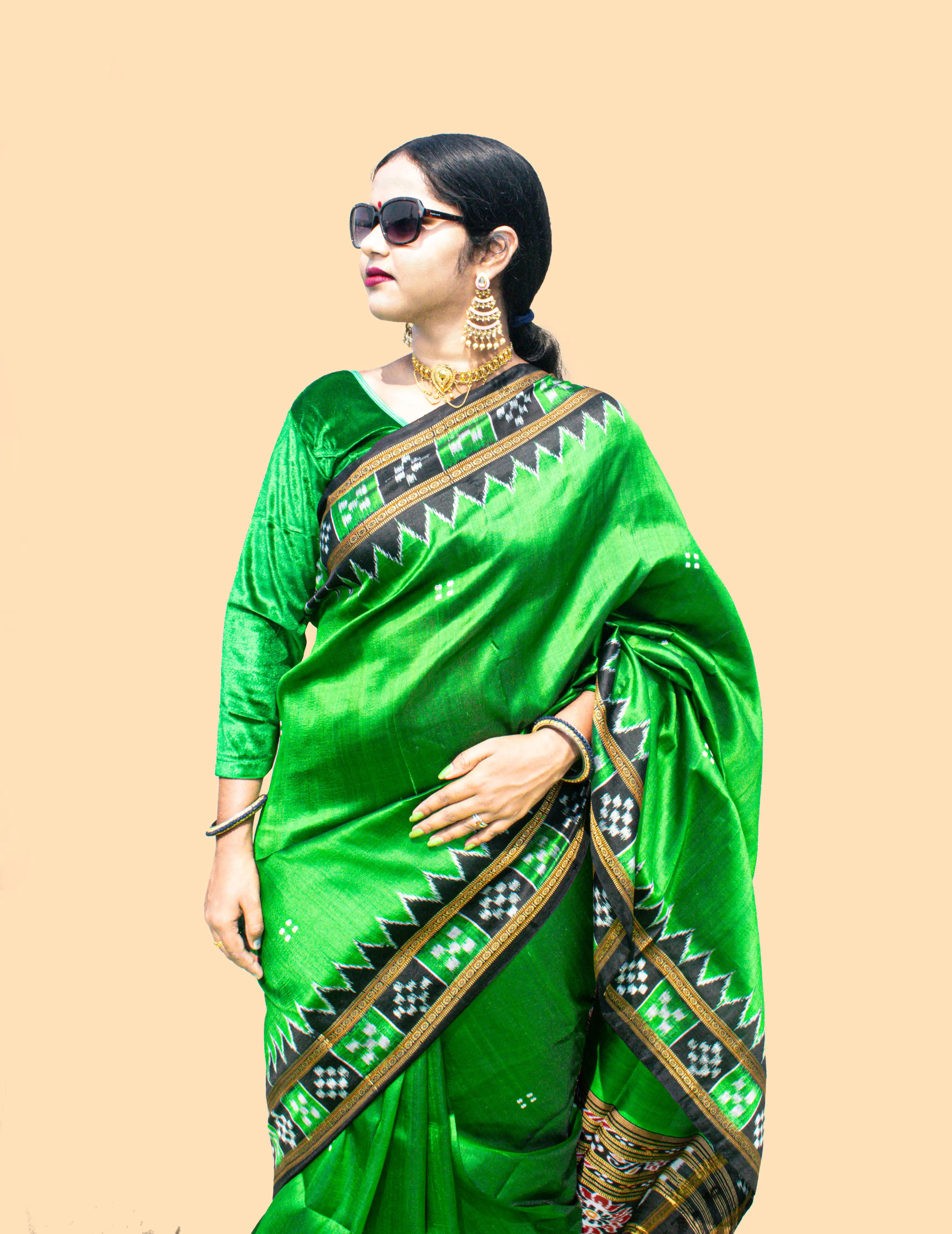 Pasapali Border Green Khandua Pata Saree
